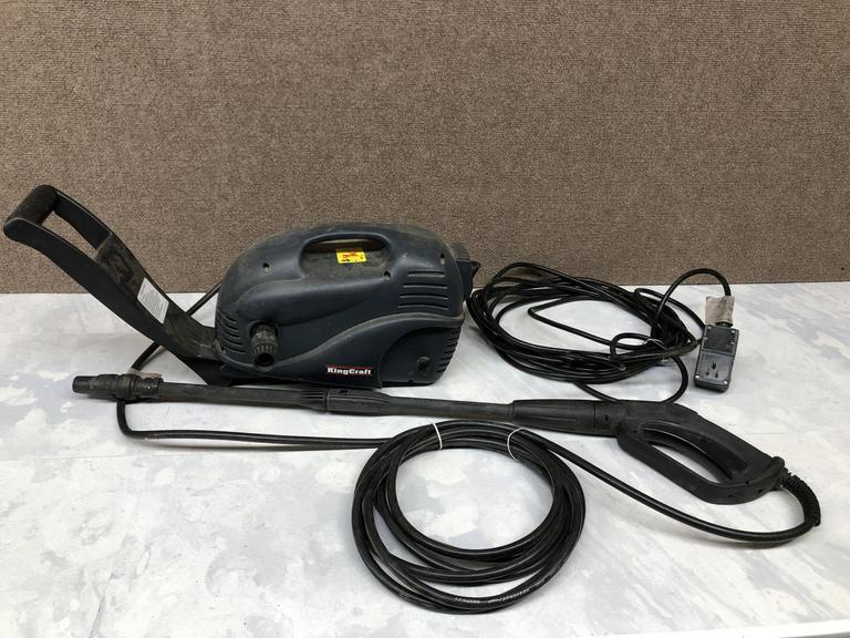 UV80522 Pressure Washer